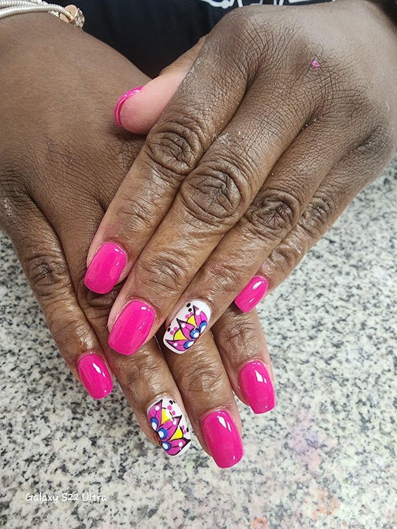 Ross Nail and Spa, nail salon in Hamilton, OH, photo 6 of 10